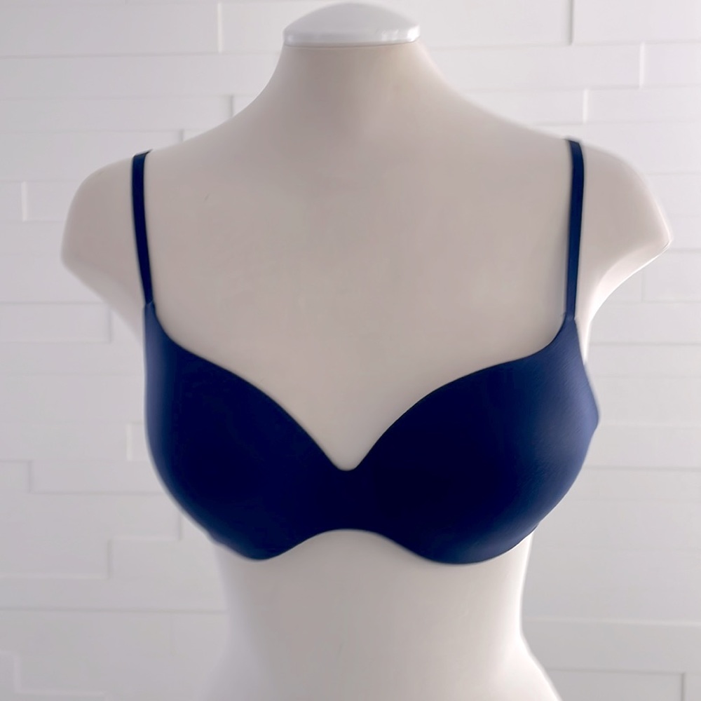 (2/$40) 32C Victoria’s Secret Perfect Shape navy padded underwire bra